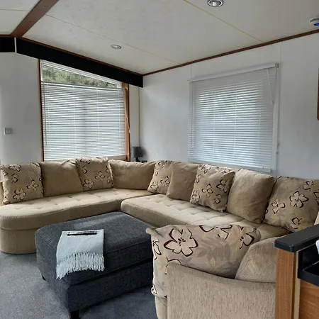 Woodside, Meadows Retreat, Cockermouth * Plumbland